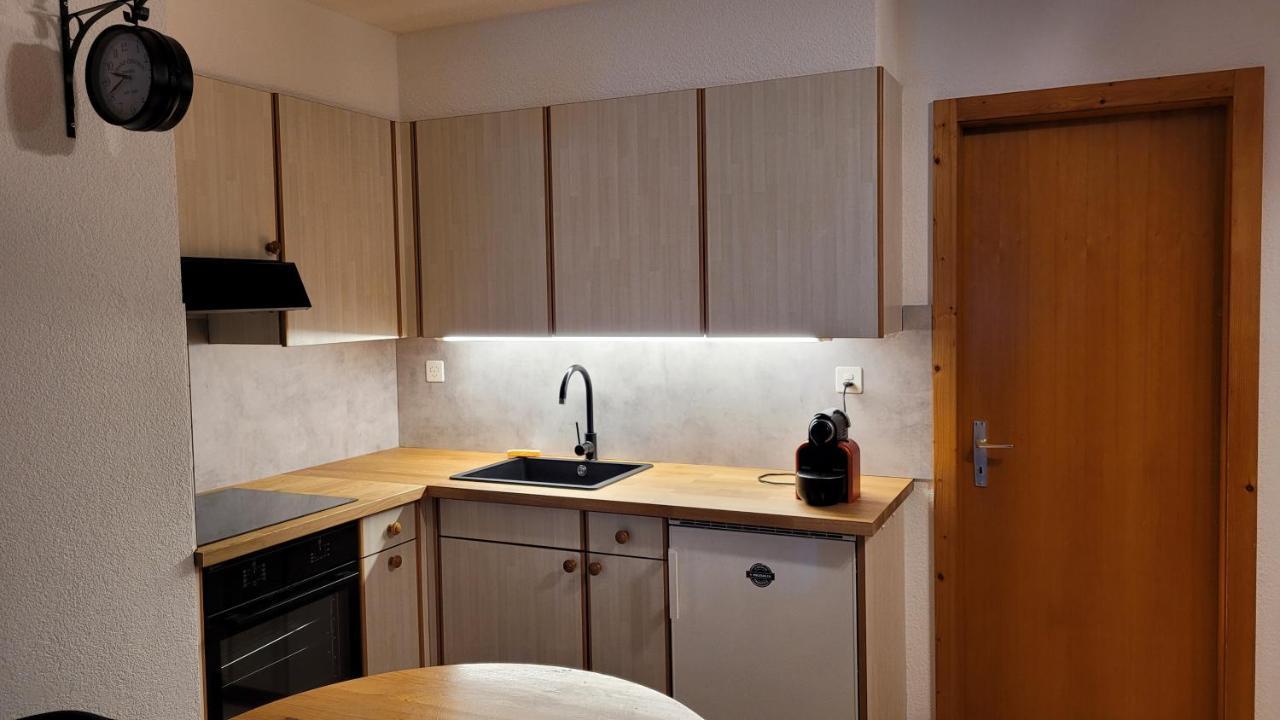 Appartement Avec Terrasse Ensoleillee Gruyeres Ngoại thất bức ảnh
